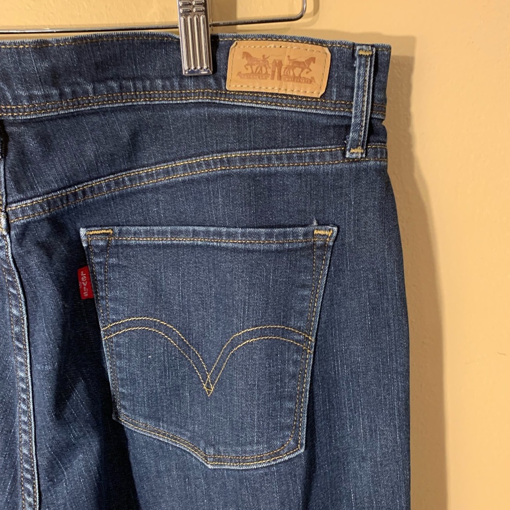 Levi’s - Picture 4 of 6